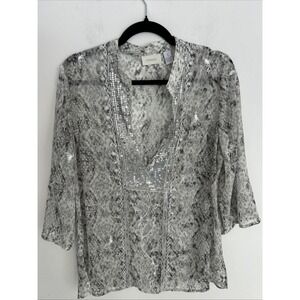 Chico's Sz 1 Sheer Grey Snake Skin Embroidered Sequins 3/4 Sleeve V-Neck Blouse
